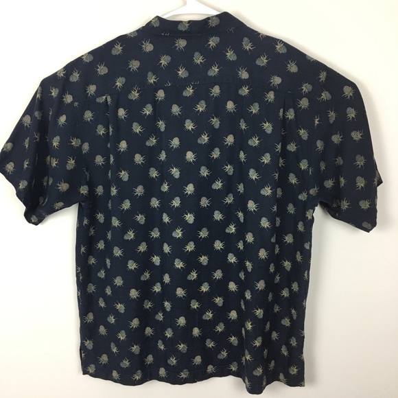 Men’s Tommy Bahama 100% Silk Shirt Pineapples - Picture 2 of 4